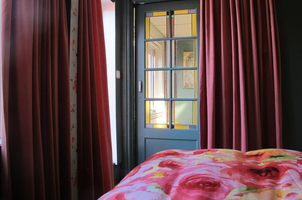 アムステルダム ワイルド ローゼス Bed & Breakfast エクステリア 写真